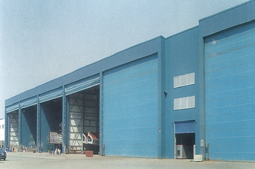 Large sandblasting room, painting room equipment